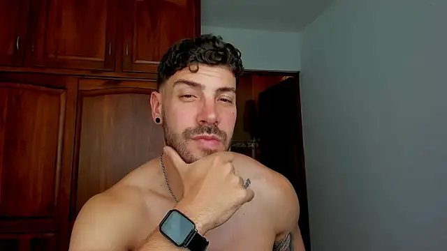 Guyinthemountain Adlı Modelin Web Kamerası Şovu