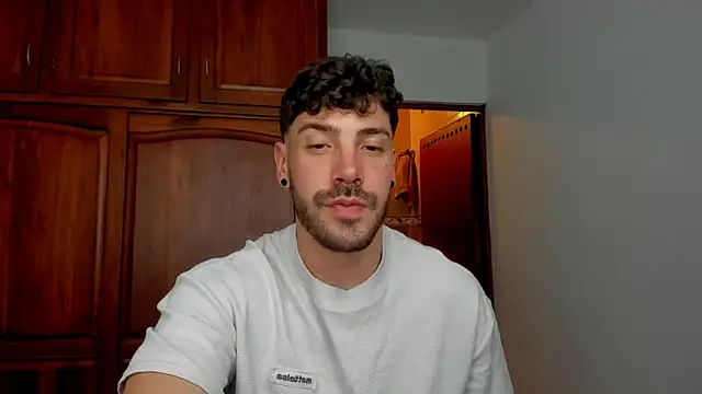 عرض كام Guyinthemountain