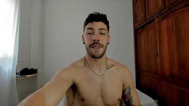 Guyinthemountain Шоу с уебкамера