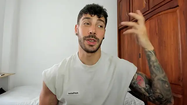 Show de Guyinthemountain na webcam