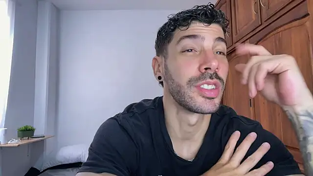 Guyinthemountain Webcamshow