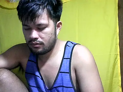 HairyHottestpinoyHandsome Show in webcam