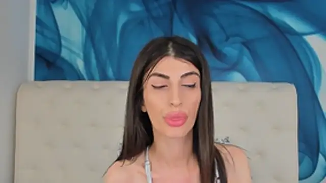 SkinnyDolly: απευθείας συνομιλία ΧΧΧ