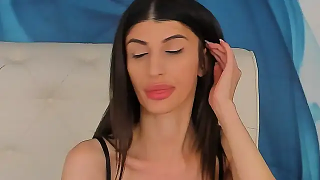 SkinnyDolly's Live XXX Chat
