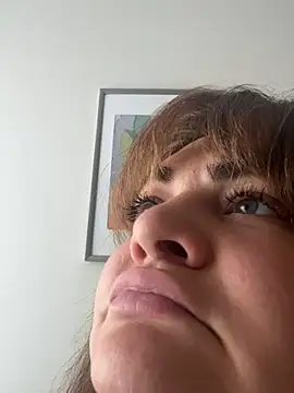 HeyBABYGIRL webkamerás műsora