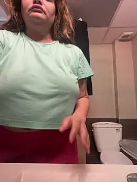 HeyBABYGIRL's Webcam Show