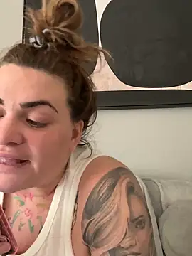 HeyBABYGIRL Show Webcam