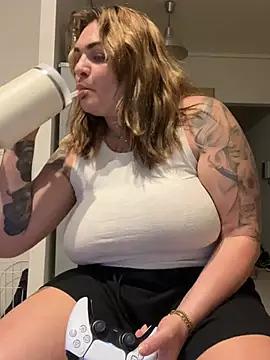 HeyBABYGIRL's Webcam Show