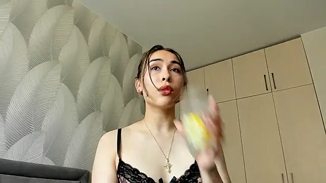 Bambiii_bby's Webcam Show