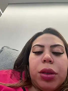 lariic's Live XXX Chat