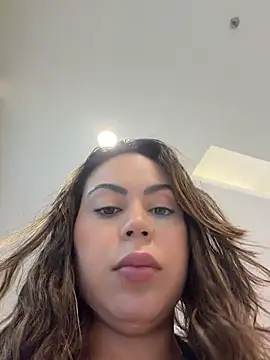 Show de LariiHotWife na webcam