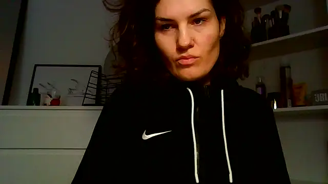 Ms-Lust1- – Naživo chatovacia miestnosť