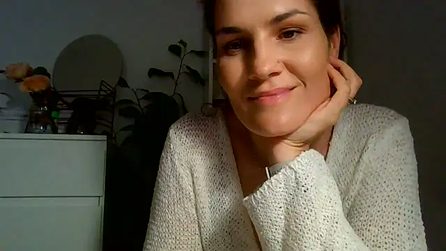 Ms-Lust1- Live XXX-chat