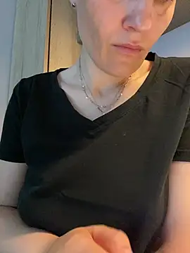 Ms-Lust1- – Live XXX-chat