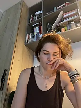 Ms-Lust1- – Live XXX-chat