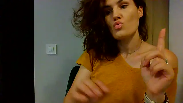 Ms-Lust1- Chat XXX in diretta