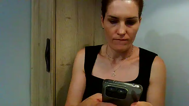 Ms-Lust1- élő XXX-chatje