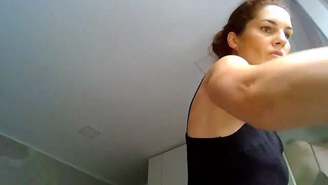 Ms-Lust1- – Live XXX-chat