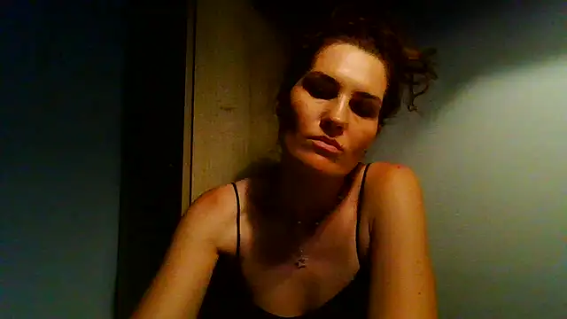 צ'אט XXX בשידור חי של Ms-Lust1-