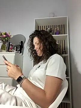 Ms-Lust1- XXX чат на живо