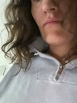 Ms-Lust1-'s Live XXX Chat