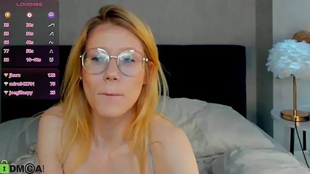Esme_Runn Adlı Modelin Web Kamerası Şovu