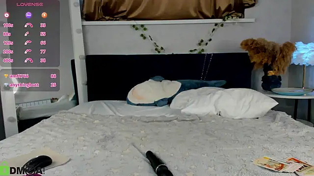 Chat soba uživo modela Esme_Runn