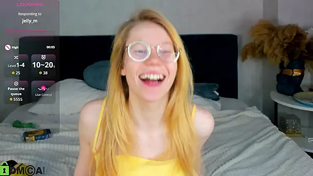 Esme_Runnn Live XXX chat
