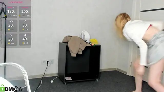 Esme_Runn – Naživo XXX chat