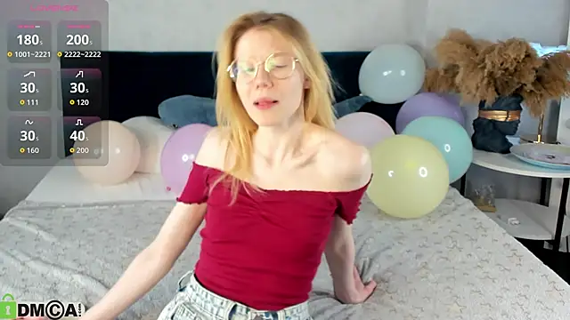 Esme_Runn's Live XXX Chat