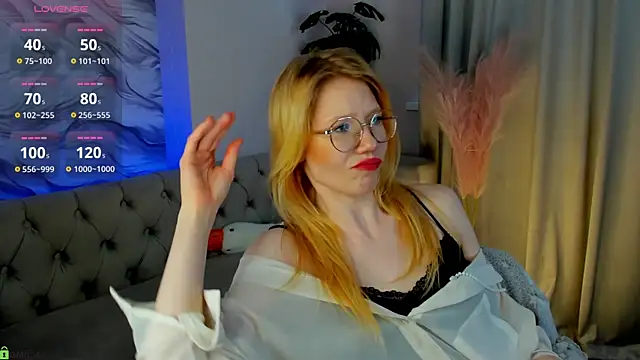 Esme_Runn Chat XXX in diretta