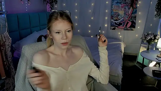 Esme_Runn live XXX chat