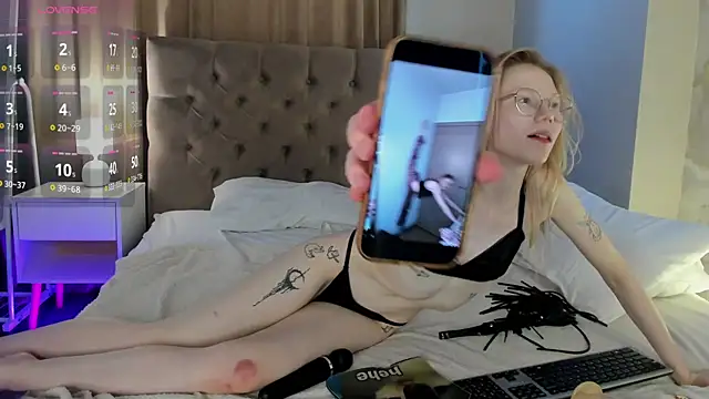 Živý XXX chat Esme_Runn