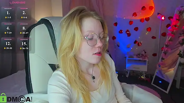 Esme_Runn's Live XXX Chat
