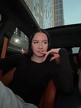 flora_off webcam show