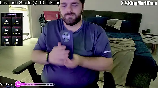 KingMarti Pertunjukan Webcam