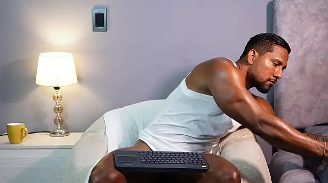 CallumMuscle's Webcam Show