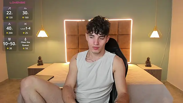 XXX chat uživo modela AlejooTwink