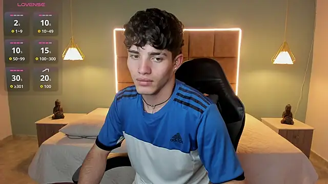 AlejooTwink webcam show