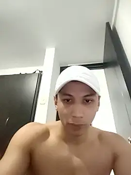 Show modela eldeboranenas na web-kameri