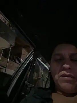 siri_duque: διαδικτυακό σόου στην κάμερα