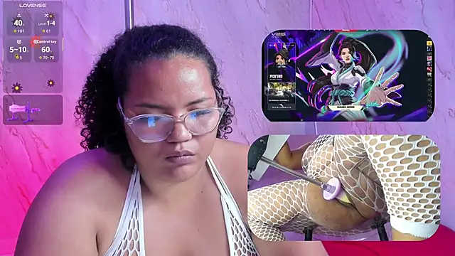 MhiaRey's Webcam Show