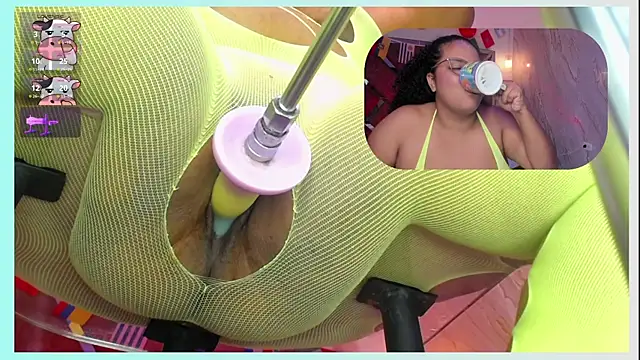 MhiaRey's Webcam Show