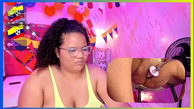 MhiaRey's Webcam Show
