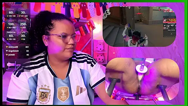 دردشة MhiaRey الجنسية المباشرة