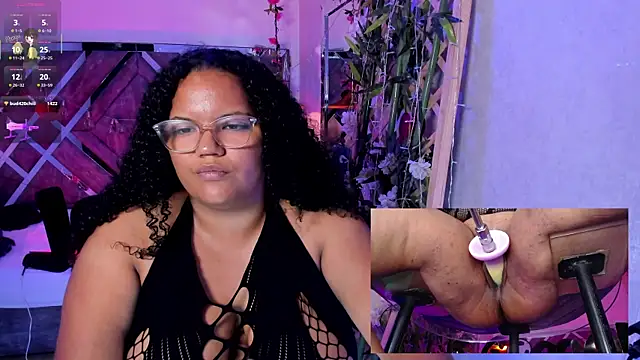 MhiaRey's Webcam Show