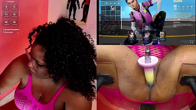 MhiaRey's Webcam Show