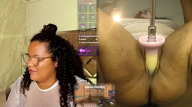 MhiaRey's Webcam Show