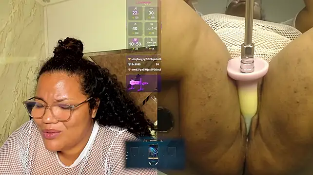 MhiaRey's Webcam Show