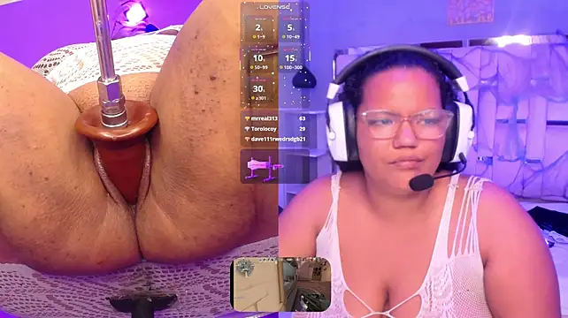 MhiaRey's Webcam Show